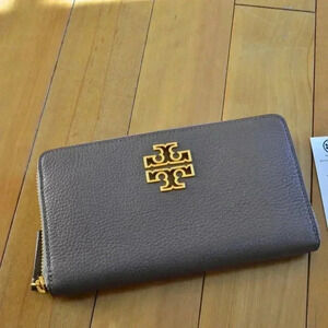 Tory Burch Britten Zip Continental Wallet Portobello